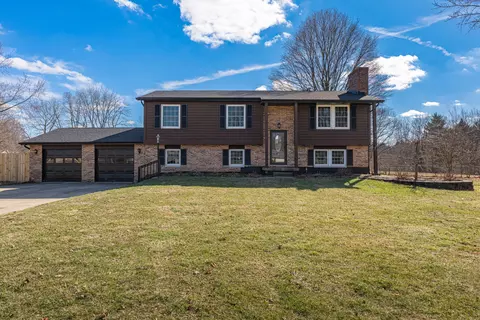 Exterior - 5583 Peach Blossom Ct, Springfield, OH 45502 photo 3 of 6