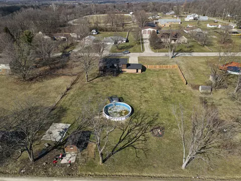 View/Area - 5583 Peach Blossom Ct, Springfield, OH 45502 photo 5 of 6