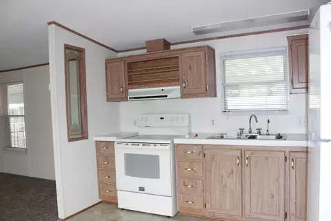76 Cherry Lane Dr, Springfield, OH 45504 photo 9