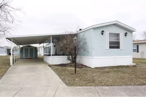 76 Cherry Lane Dr, Springfield, OH 45504
