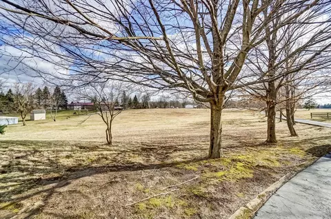5367 Hominy Ridge Rd, Springfield, OH 45502 photo 2