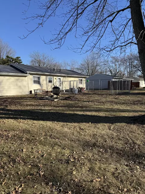 Exterior - 121 Margo Ln, Celina, OH 45822 photo 3 of 5