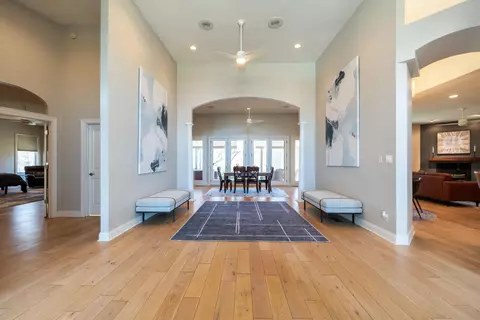 Entry Way - 2420 Greystone Ln, Springfield, OH 45503 photo 1 of 15