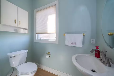 Bath - 2420 Greystone Ln, Springfield, OH 45503 photo 7 of 7