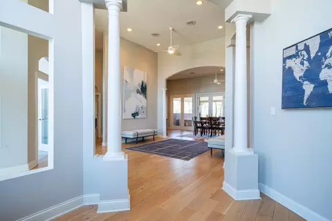 Entry Way - 2420 Greystone Ln, Springfield, OH 45503 photo 14 of 15