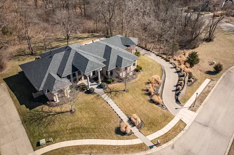 View/Area - 2420 Greystone Ln, Springfield, OH 45503 photo 6 of 8