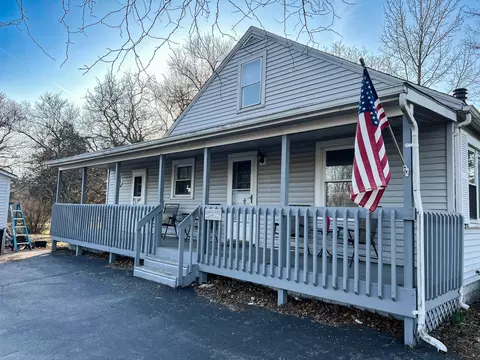 Exterior - 591 Shrine Rd, Springfield, OH 45504 photo 2 of 5