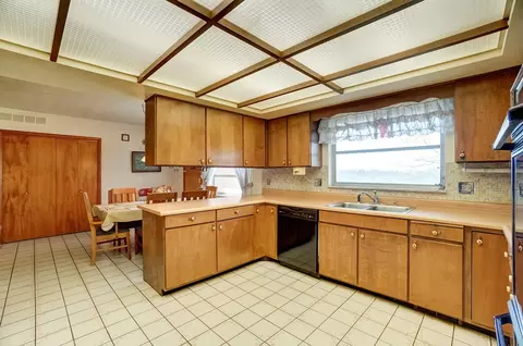 Kitchen - 7379 Milton Carlisle Rd, Springfield, OH 45504 photo 3 of 6