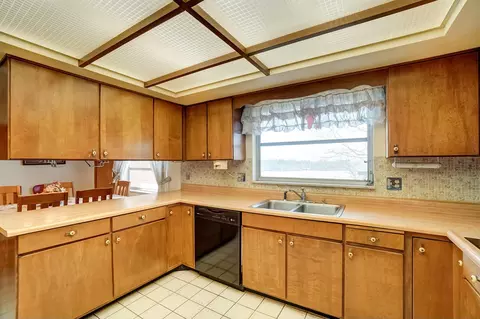 Kitchen - 7379 Milton Carlisle Rd, Springfield, OH 45504 photo 4 of 6