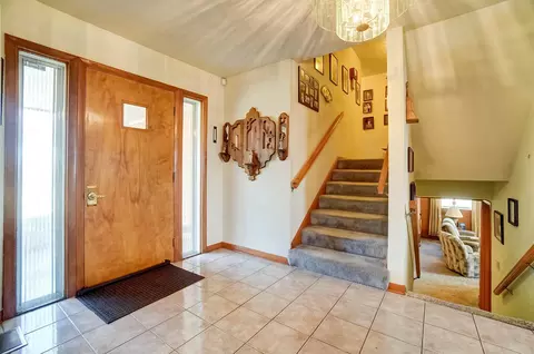 Entry Way - 7379 Milton Carlisle Rd, Springfield, OH 45504 photo 1 of 3