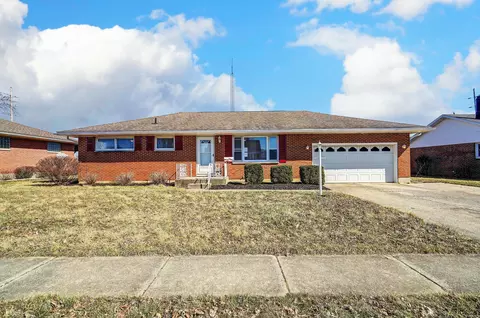 5246 E Ridgewood Rd, Springfield, OH 45503