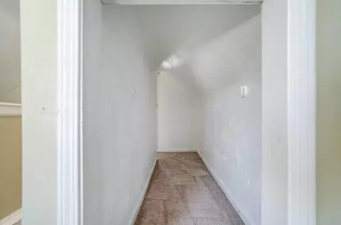 Entry Way - 2443 Lexington Ave, Springfield, OH 45505 photo 3 of 3