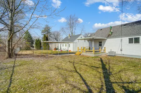 Exterior - 2443 Lexington Ave, Springfield, OH 45505 photo 8 of 11