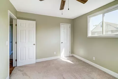 Bedroom - 2443 Lexington Ave, Springfield, OH 45505 photo 4 of 5