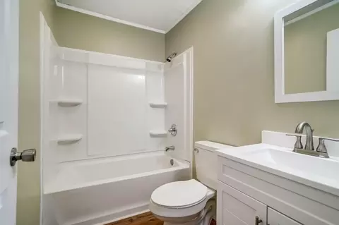 Bath - 2443 Lexington Ave, Springfield, OH 45505 photo 1 of 1