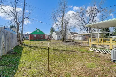 Exterior - 2443 Lexington Ave, Springfield, OH 45505 photo 6 of 11