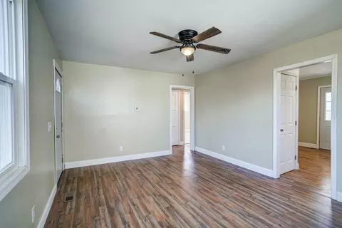 Living - 2443 Lexington Ave, Springfield, OH 45505 photo 2 of 4