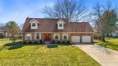 1680 Creekwood Dr, Troy, OH 45373