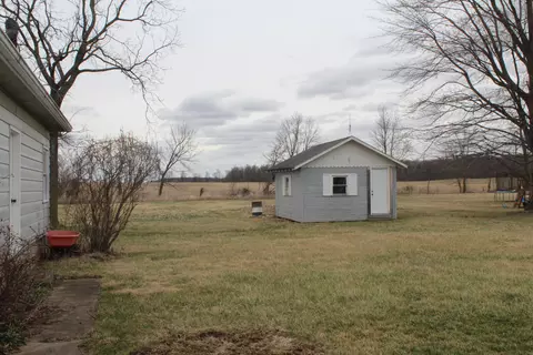 Exterior - 708 E Mason Rd, Sidney, OH 45365 photo 7 of 10