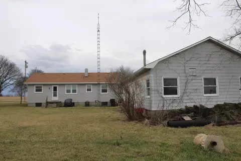 Exterior - 708 E Mason Rd, Sidney, OH 45365 photo 5 of 10