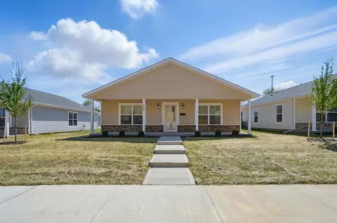 710 Clifton Ave, Springfield, OH 45505