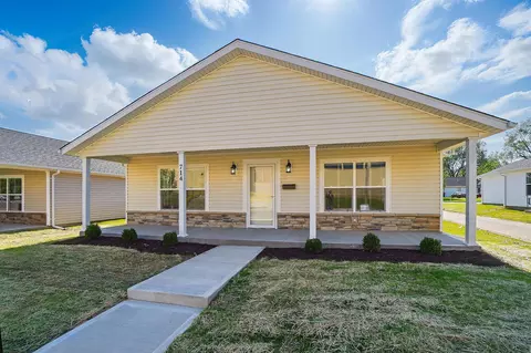 714 Clifton Ave, Springfield, OH 45505