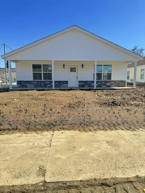 718 Clifton Ave, Springfield, OH 45505