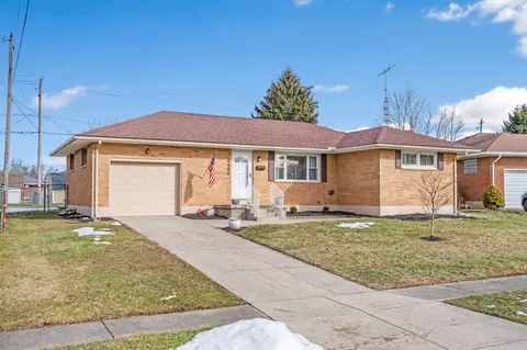 Exterior - 4466 Phoenix Dr, Springfield, OH 45503 photo 2 of 5
