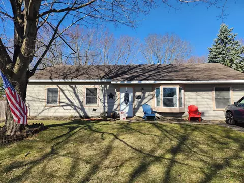 923 Greenheart Dr, New Carlisle, OH 45344