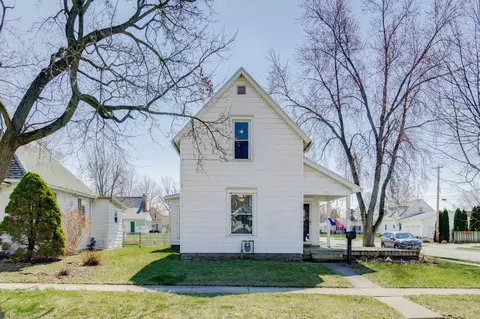 323 Oliver St, Saint Marys, OH 45885
