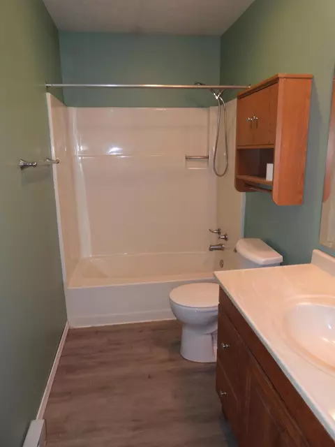 Bath - 421 Summit St, Sidney, OH 45365 photo 1 of 2