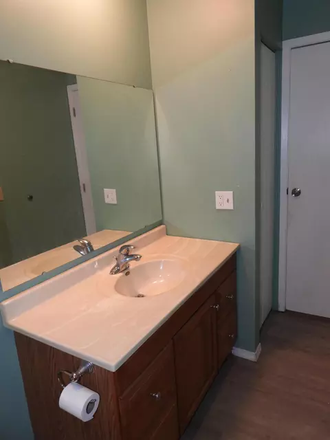 Bath - 421 Summit St, Sidney, OH 45365 photo 2 of 2