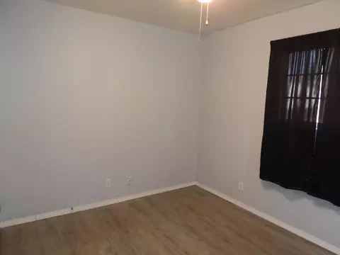 Bedroom - 421 Summit St, Sidney, OH 45365 photo 8 of 11