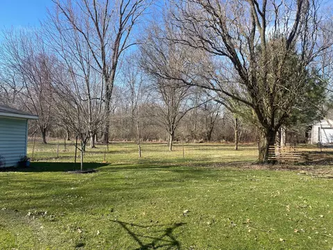 Exterior - 694 Powers Ave, Lima, OH 45801 photo 7 of 8