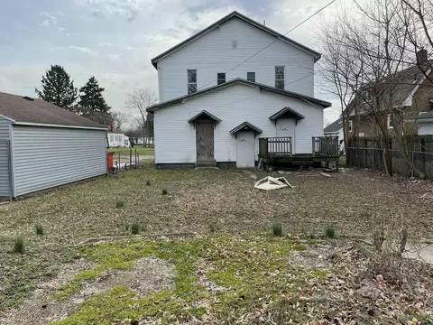 Exterior - 39 N Douglas Ave, Springfield, OH 45503 photo 3 of 4
