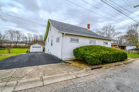 208 N Pike St, New Carlisle, OH 45344