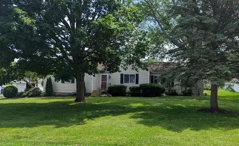 3727 Groves Rd, Lima, OH 45805