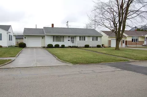 861 E Wood St, Versailles, OH 45380