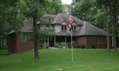 611 Navajo St, Springfield, OH 45502