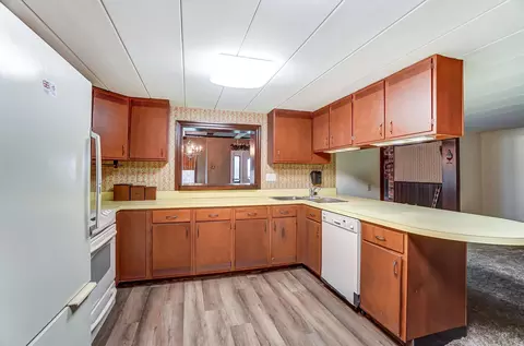 Kitchen - 1831 Fairfield Pike, Springfield, OH 45502 photo 3 of 5