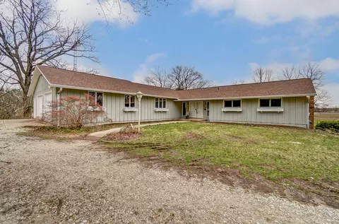 Exterior - 1831 Fairfield Pike, Springfield, OH 45502 photo 7 of 22