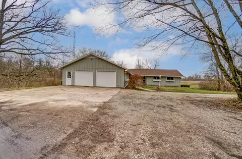 Exterior - 1831 Fairfield Pike, Springfield, OH 45502 photo 4 of 22