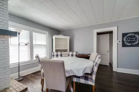 Dining - 817 N Burnett Rd, Springfield, OH 45503 photo 2 of 3