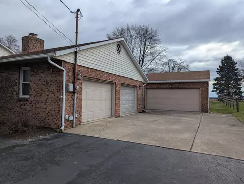 4656 Bosart Rd, Springfield, OH 45503 photo 2