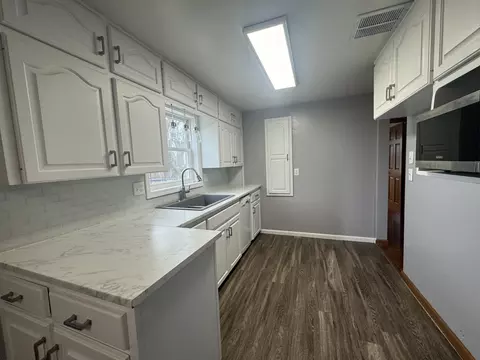 Kitchen - 7261 State Route 197, Celina, OH 45822 photo 1 of 2
