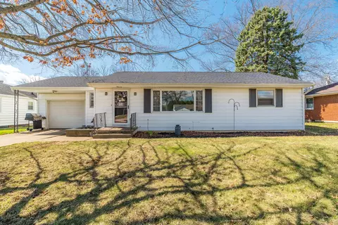 237 Hillcrest Ct, Sidney, OH 45365