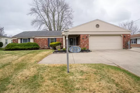 Exterior - 327 Villa Rd, Springfield, OH 45503 photo 3 of 11