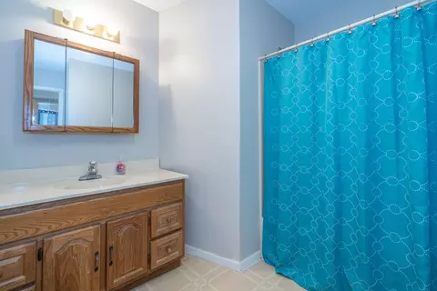 Bath - 261 W Pinehurst St, Sidney, OH 45365 photo 4 of 4