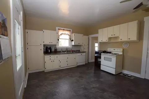 234 W Walnut St, Saint Paris, OH 43072 photo 11