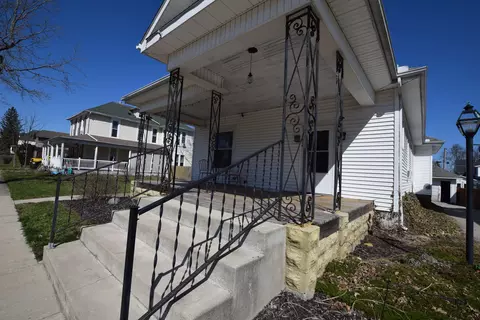 234 W Walnut St, Saint Paris, OH 43072 photo 2